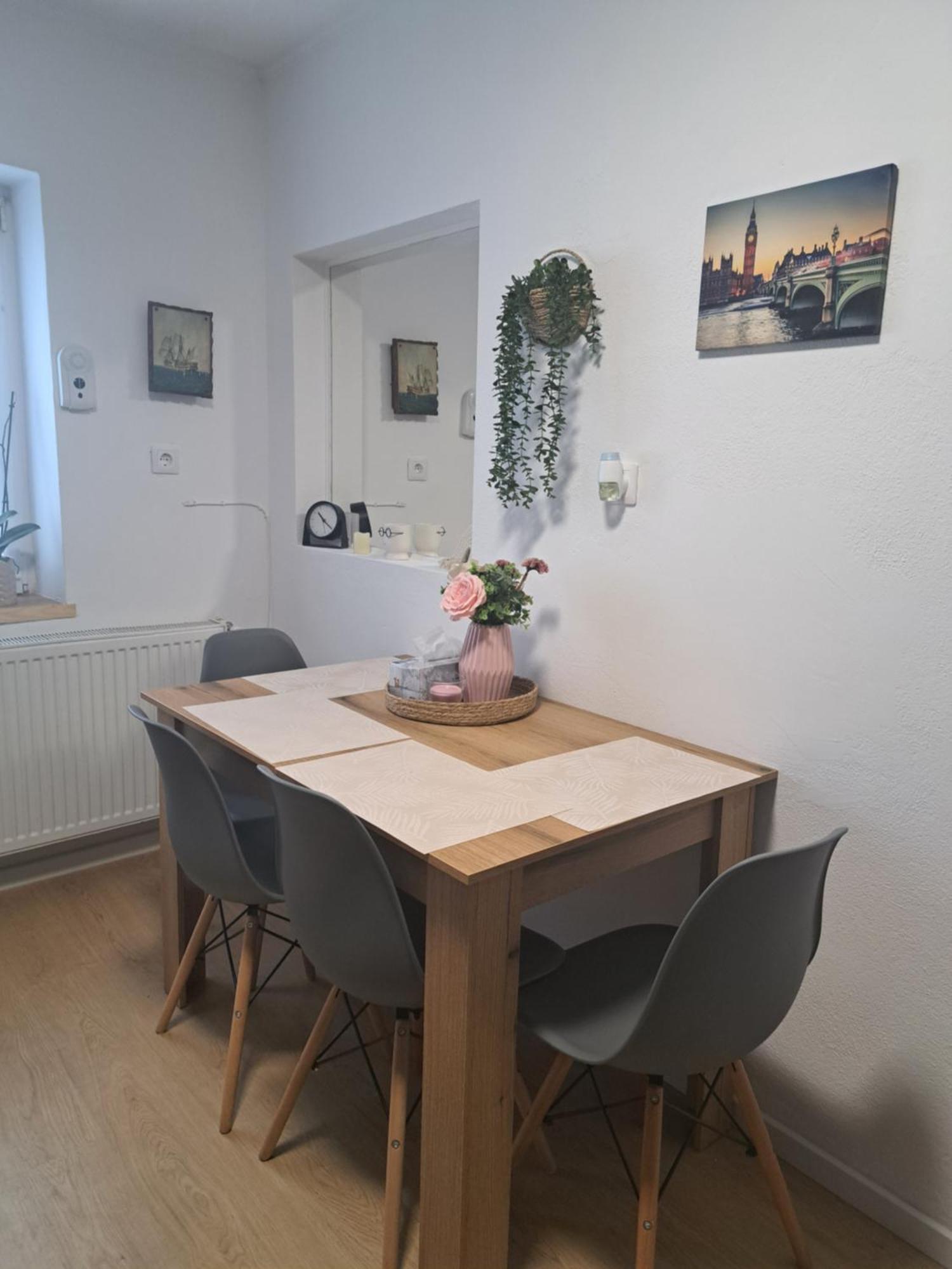 Studio With Free Parking In The Center - Deliamo 3 Sibiu Luaran gambar