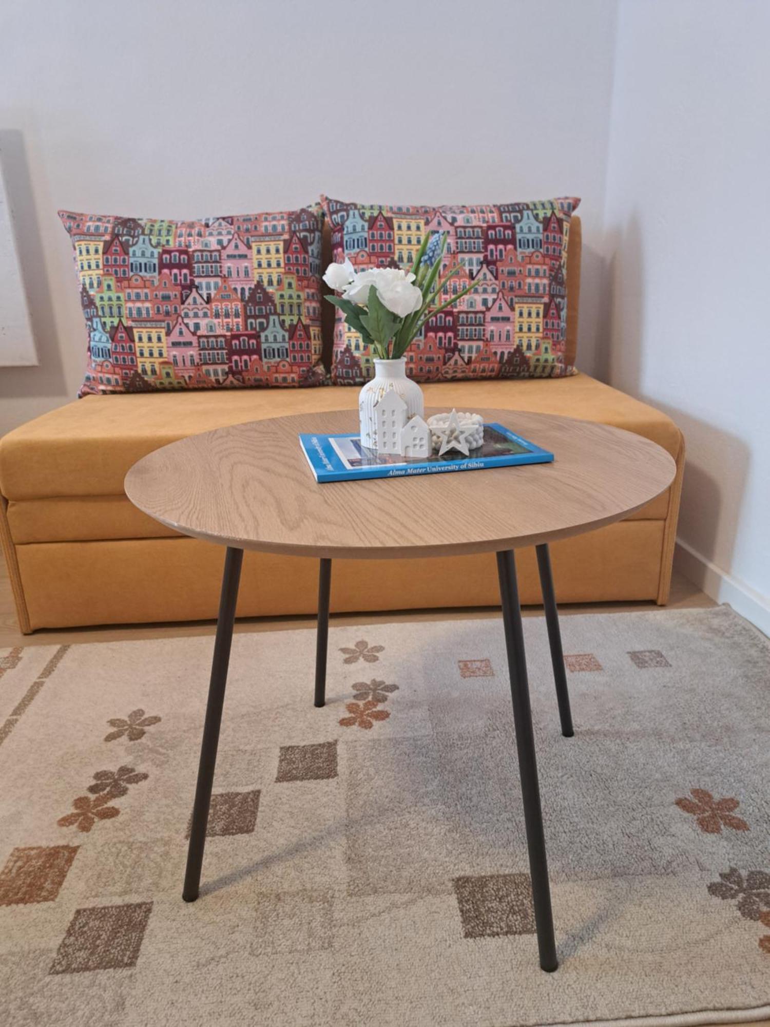 Studio With Free Parking In The Center - Deliamo 3 Sibiu Luaran gambar